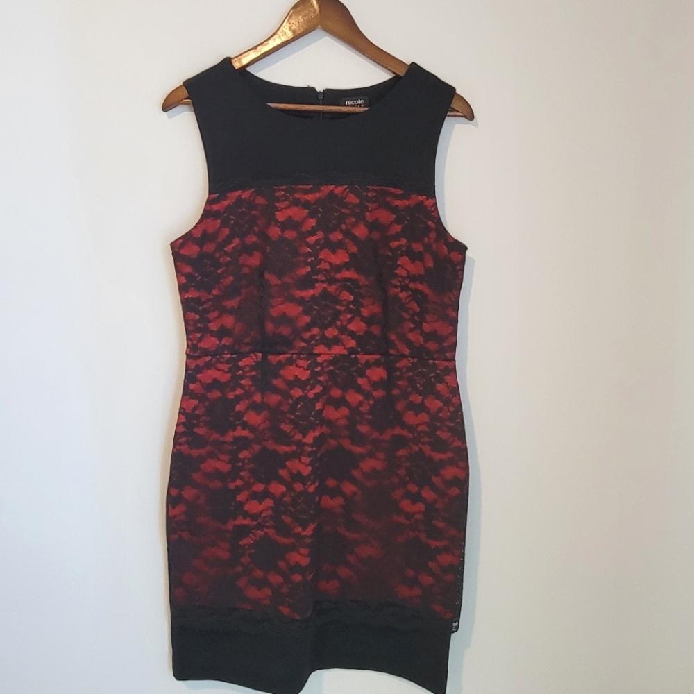 Nicole | Black and Red Lace Dress